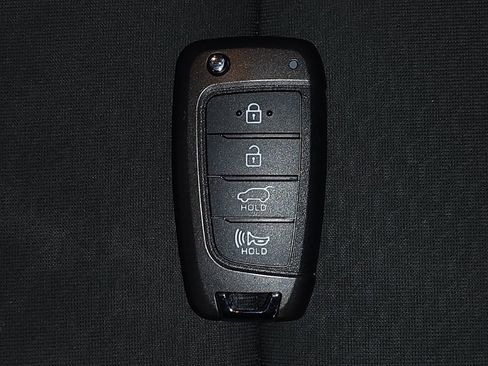 Used 2018 Hyundai Elantra GT FWD image 32