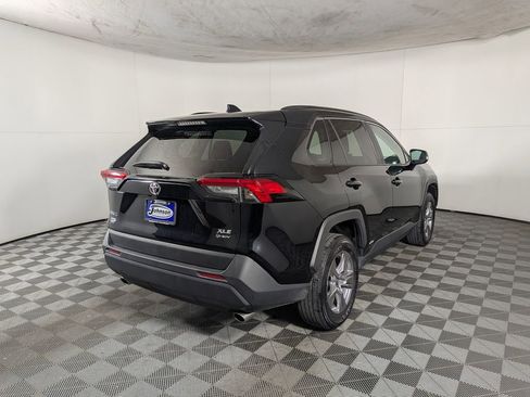 Used 2025 Toyota RAV4 XLE image 7