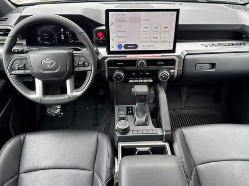Certified 2026 Toyota Tacoma TRD Off-Road AWD/4WD image 18