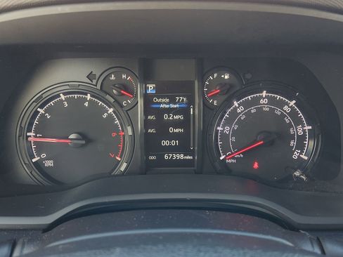 Used 2022 Toyota 4Runner SR5 Premium image 19