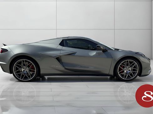 Used 2023 Chevrolet Corvette Z06 w/ Chrome Exterior Badge Package image 8