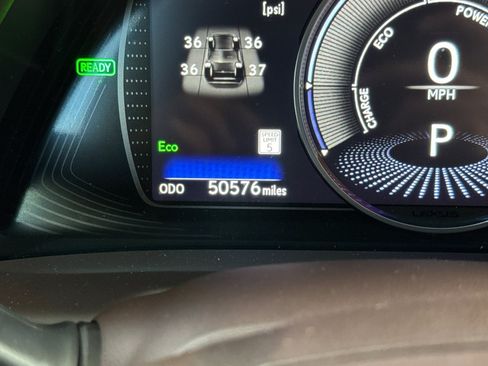 Certified 2021 Lexus ES 300h w/ Accessory Package 2 FWD image 34
