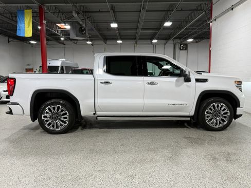 Used 2024 GMC Sierra 1500 Denali Ultimate AWD/4WD image 5