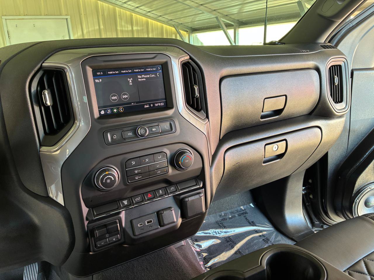 Used 2022 Chevrolet Silverado 2500 Custom w/ Custom Value Package AWD/4WD image 16