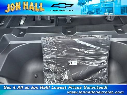 New 2025 Chevrolet Equinox EV RS image 13