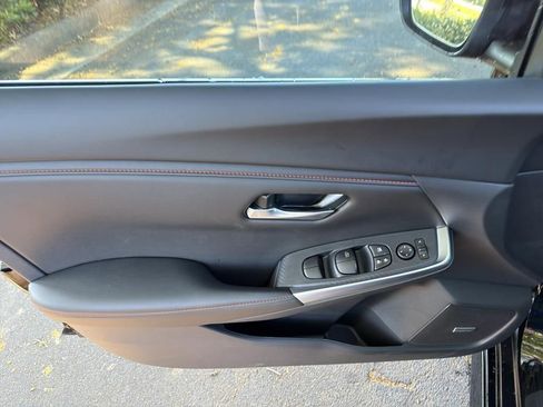New 2025 Nissan Sentra SR image 17
