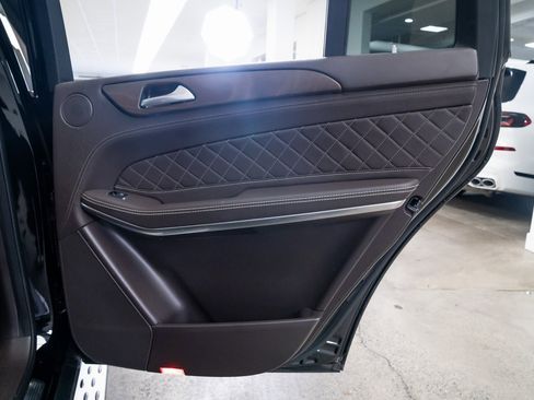 Used 2019 Mercedes-Benz GLS 550 4MATIC image 22