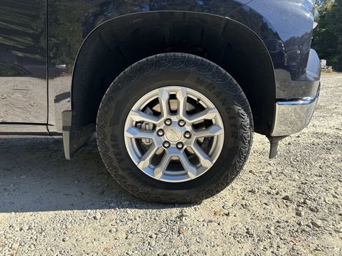 Used 2022 Chevrolet Silverado 1500 LT image 13