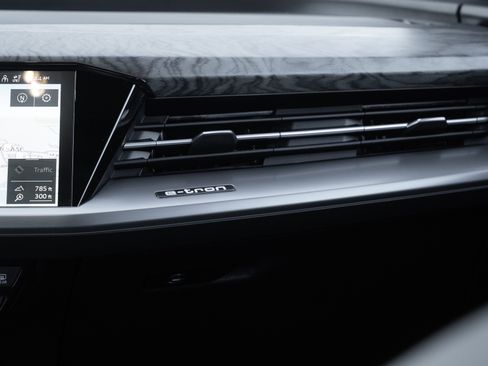 Certified 2024 Audi Q4 e-tron Premium Plus w/ Premium Plus image 16