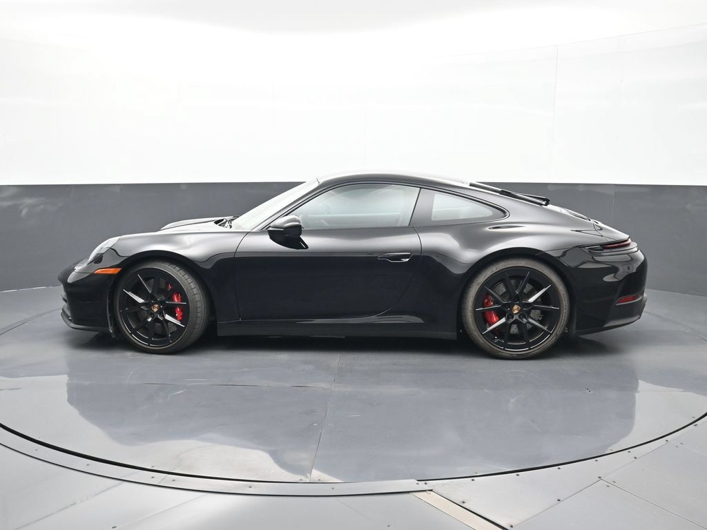 Certified 2026 Porsche 911 Carrera 4S AWD/4WD image 2