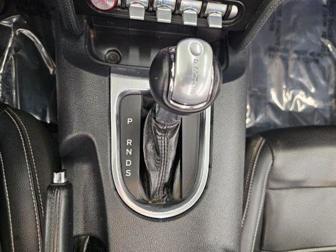 Used 2022 Ford Mustang Premium image 25