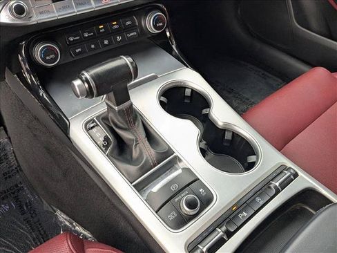 Used 2018 Kia Stinger GT1 RWD image 12