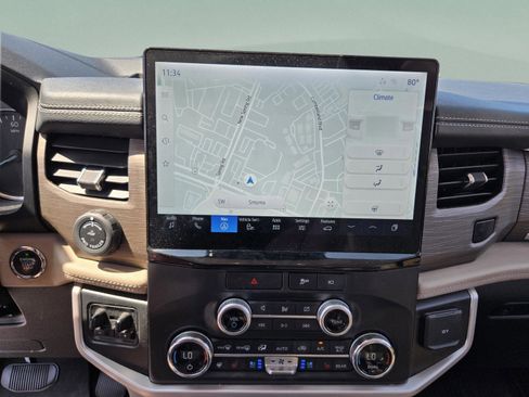 Used 2022 Ford Expedition Limited AWD/4WD image 12