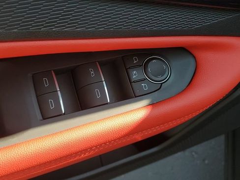 Certified 2025 Chevrolet Blazer EV RS AWD/4WD image 16
