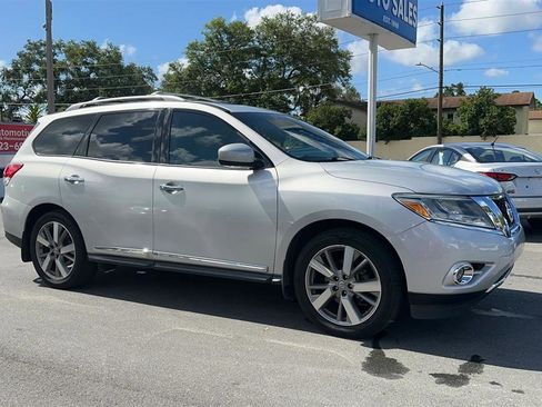 Used 2015 Nissan Pathfinder Platinum FWD image 7