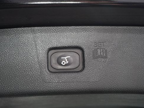 Used 2020 Ford Edge SEL w/ Convenience Package AWD/4WD image 12