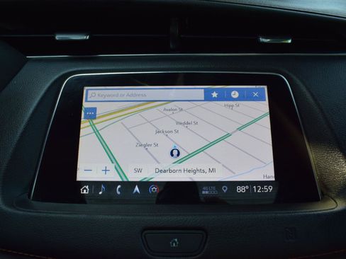 Used 2019 Cadillac XT4 Sport FWD image 26