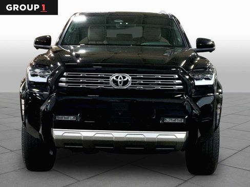 Used 2025 Toyota 4Runner Limited AWD/4WD image 4