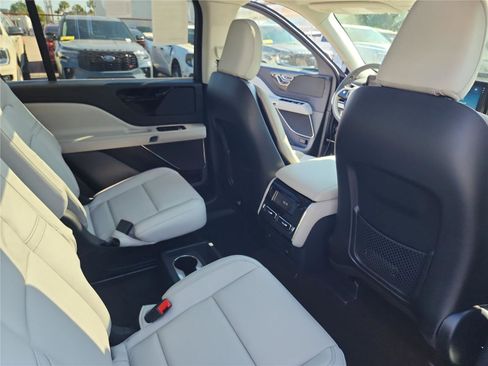 New 2026 Lincoln Aviator 2WD image 22