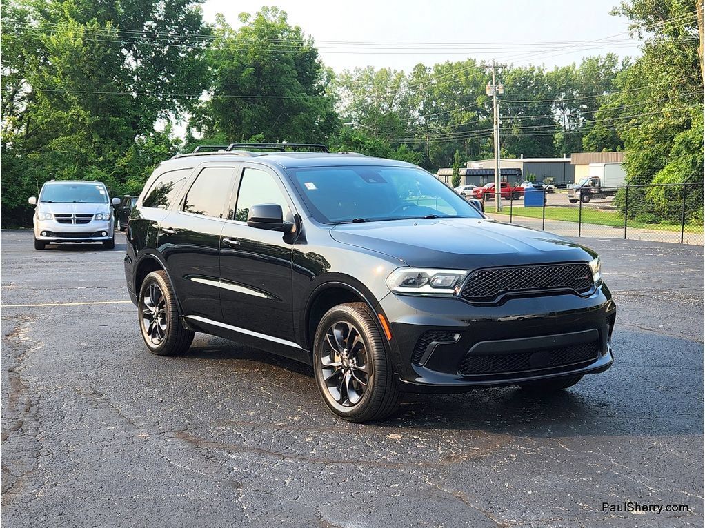 Used 2023 Dodge Durango SXT w/ SXT Blacktop Group AWD/4WD image 17