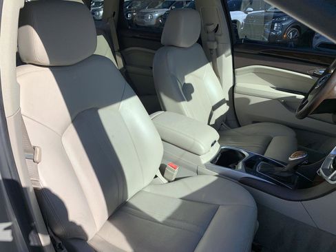 Used 2014 Cadillac SRX Luxury w/ Driver Awareness Package image 38