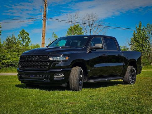 New 2026 RAM 1500 Express AWD/4WD image 8