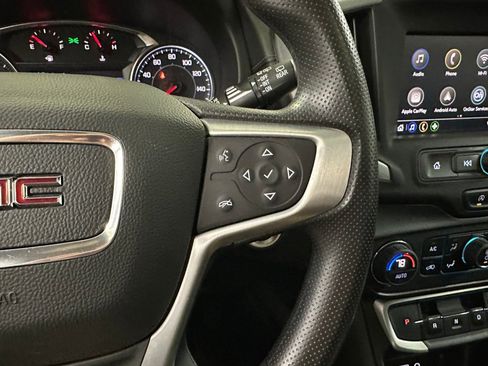 Certified 2022 GMC Terrain SLE w/ Driver Convenience Package image 13