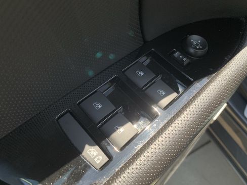 Used 2016 Cadillac XTS Luxury FWD image 15