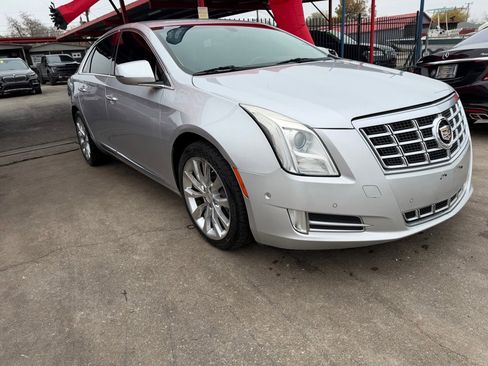 Used 2014 Cadillac XTS Luxury image 8