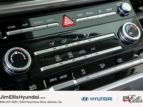Certified 2026 Hyundai Santa Fe SE image 16