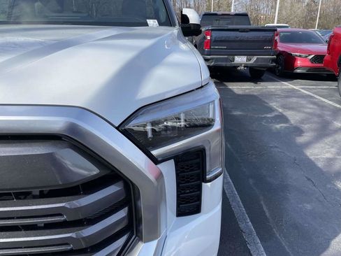 New 2026 Toyota Tundra Limited AWD/4WD image 17