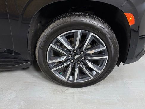 Used 2023 Cadillac Escalade ESV Sport image 10