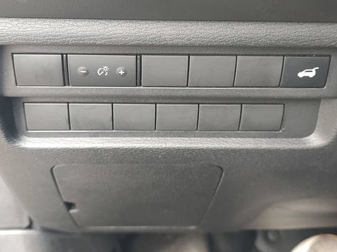 Used 2023 Mitsubishi Outlander SE FWD image 24