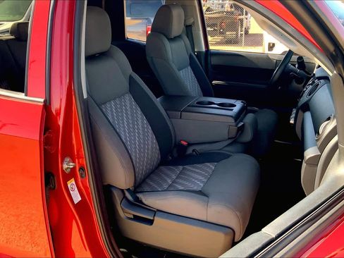 Used 2019 Toyota Tundra SR image 9