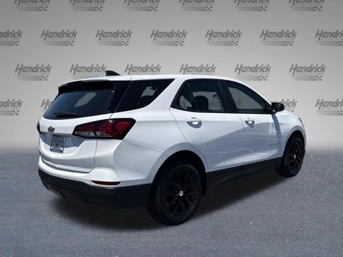 Used 2024 Chevrolet Equinox LS w/ Driver Confidence II Package FWD image 10