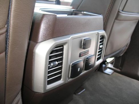 Used 2019 Ford F150 King Ranch w/ Equipment Group 601A Luxury AWD/4WD image 67