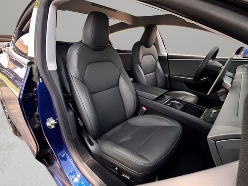 Used 2024 Tesla Model 3 Standard Range RWD image 18