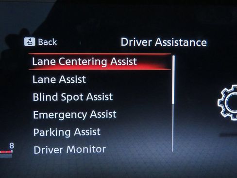 Certified 2025 Nissan Kicks SR AWD/4WD image 23