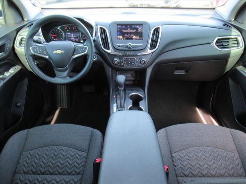 Used 2024 Chevrolet Equinox LT image 13