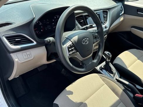 Used 2022 Hyundai Accent SE FWD image 21