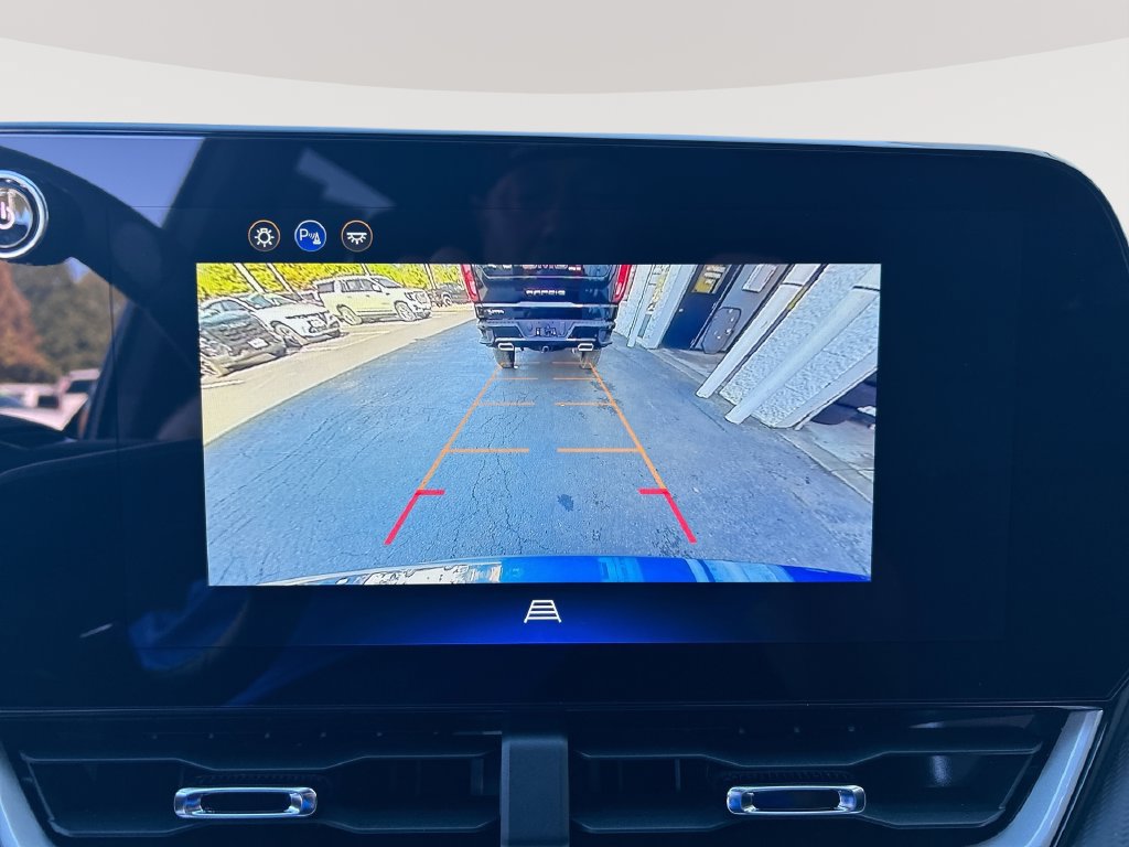 Used 2026 Chevrolet Equinox LT FWD image 18