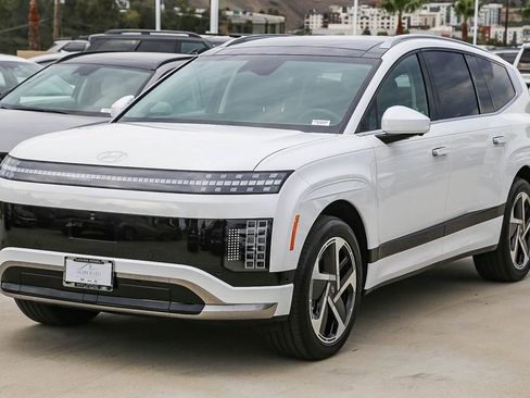 New 2026 Hyundai Ioniq 9 Calligraphy AWD/4WD image 3