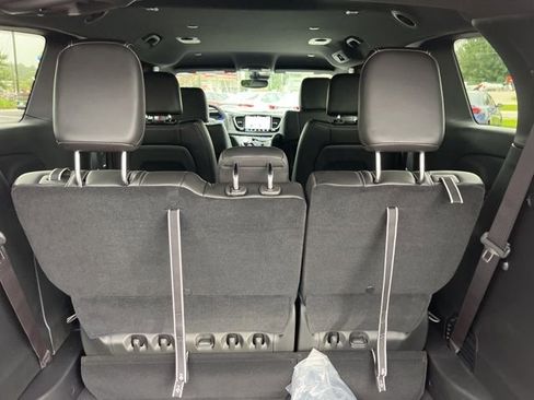 New 2026 Chrysler Pacifica Select image 18