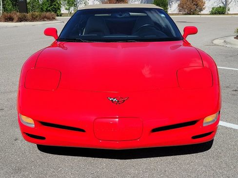 Used 2004 Chevrolet Corvette Convertible w/ Preferred Equipment Group image 11