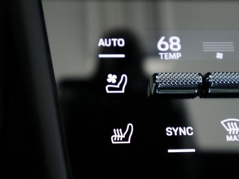 New 2025 Porsche Cayenne S image 27