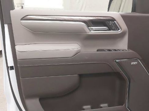 New 2026 Chevrolet Silverado 1500 LTZ w/ Z71 Off-Road Package AWD/4WD image 24