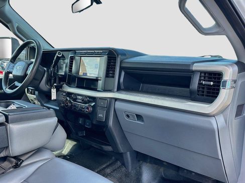 Used 2023 Ford F250 XL w/ FX4 Off-Road Package AWD/4WD image 26