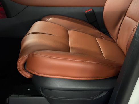 New 2026 Lincoln Aviator Reserve AWD/4WD image 17