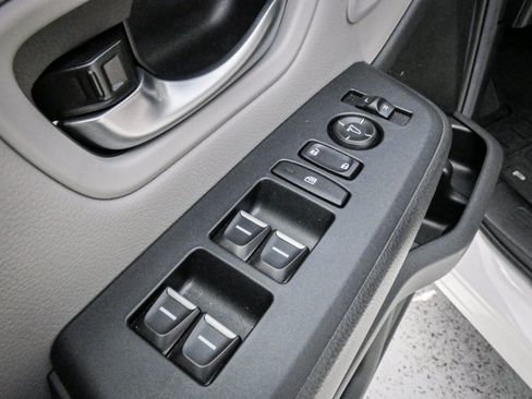 Used 2025 Honda Pilot EX-L image 15