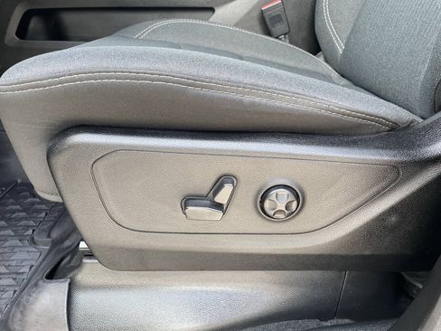 Used 2021 RAM 1500 Big Horn RWD image 31